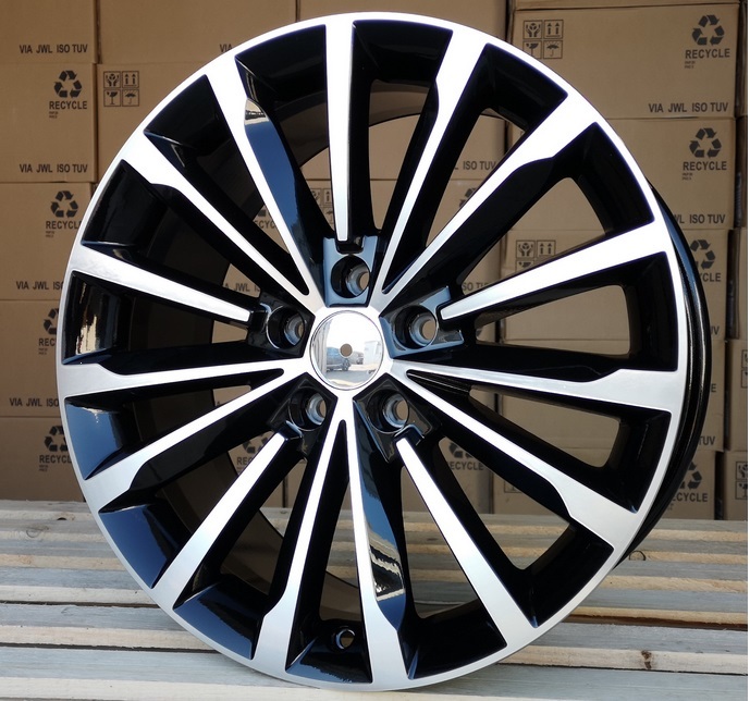 R18x8 5X112 ET 44 57.1 F1526 (YF0458) Black Polished (MB) For SKODA (K7) (HYBRID FORGED)
