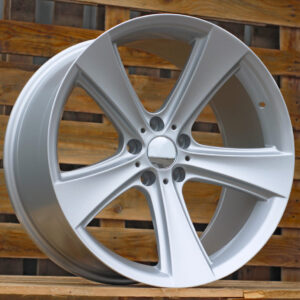 BK086_000000002647 R17x8 5X120 ET 35 72.6 BK086 (A515B) Silver (SI) For BMW (L5)