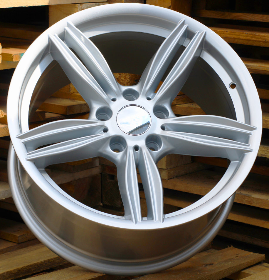 R18x9 5X120 ET 35 72.6 E493 (BK756) Silver (SI) For BMW (K2) ((AKC 80 Eur))